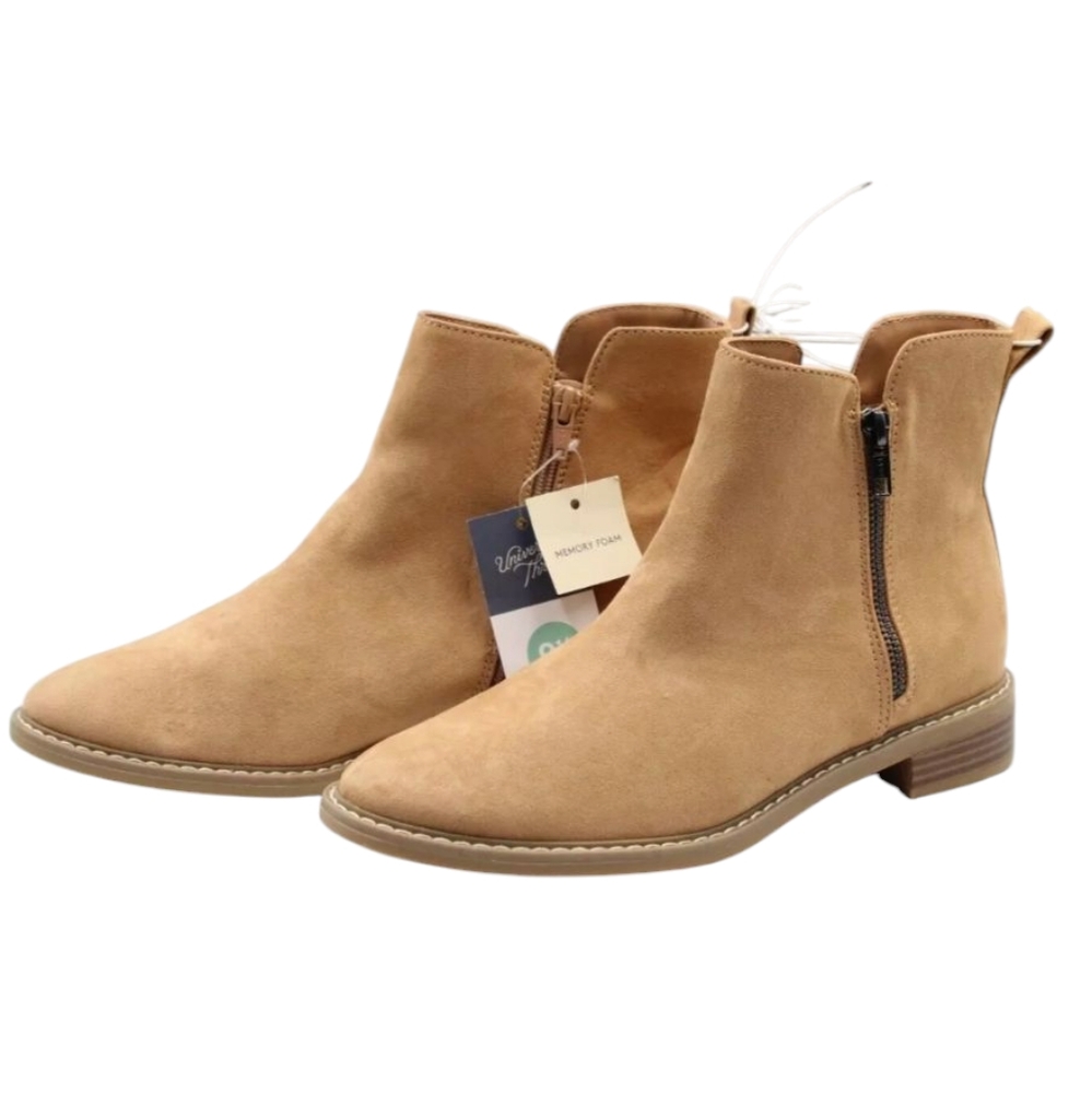 NWT Universal‎ Thread Tan Ankle Boots